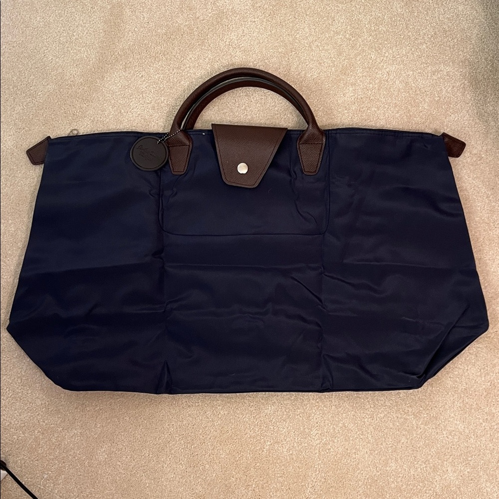 NWOT Navy JoAnn Marie Tote Bag with Brown Handles